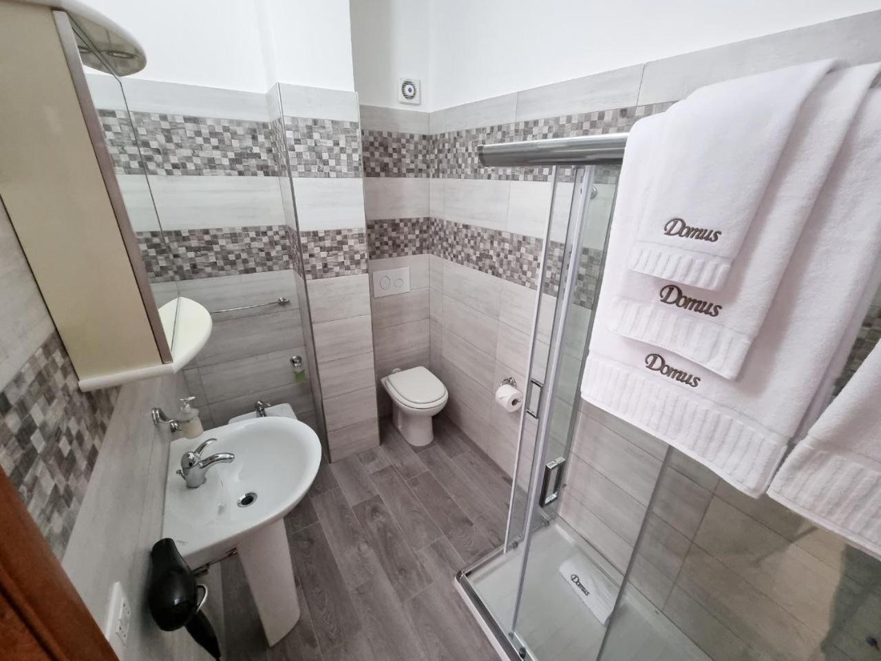 Bed and Breakfast Bb Domus Catanzaro Habitación foto